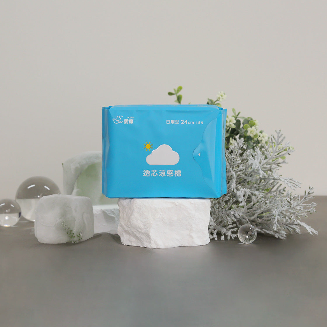 ICON Cooling Sanitary Napkin - Regular Flow Type 24cm