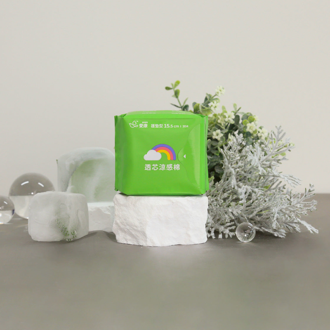 ICON Cooling Sanitary Napkin - Pantyliner Type 15.5cm